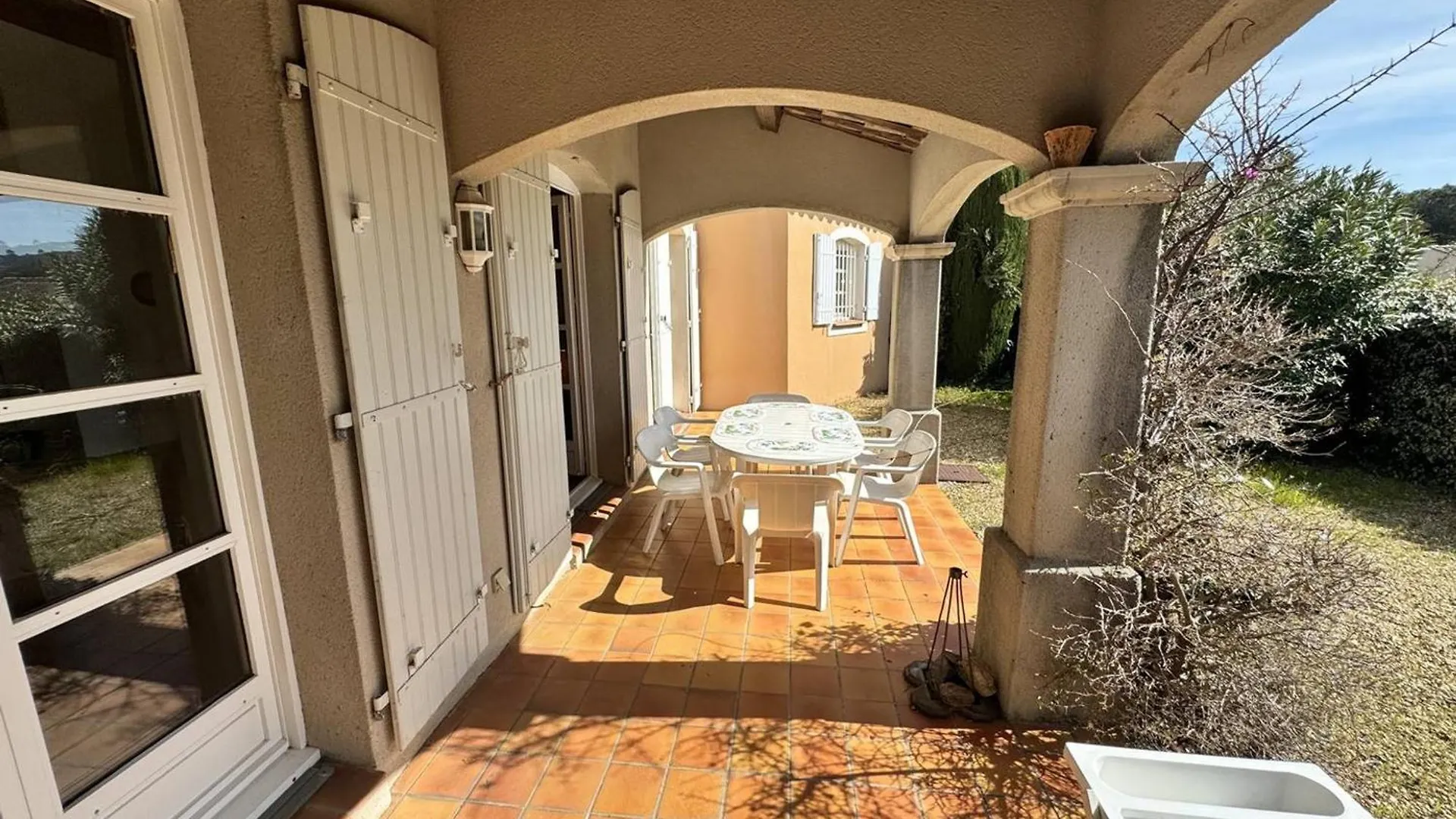 Holiday home Maison Individuelle 2 Chambres Avec Jardin, Piscine Et Tennis, Proche Du Centre-Village - Fr-1-726-44 La Croix-Valmer
